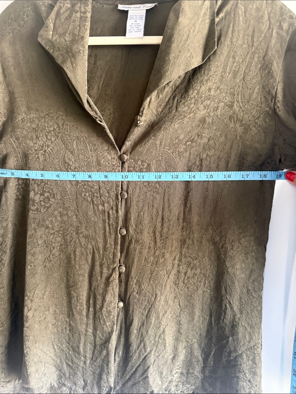 VTG Anna & Frank 100% Silk Olive Button-Front Jacquard Blouse, M, please read! - Picture 10 of 13